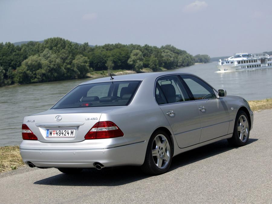  Lexus LS430 2003 года  (EU) (фото 3 из 16)